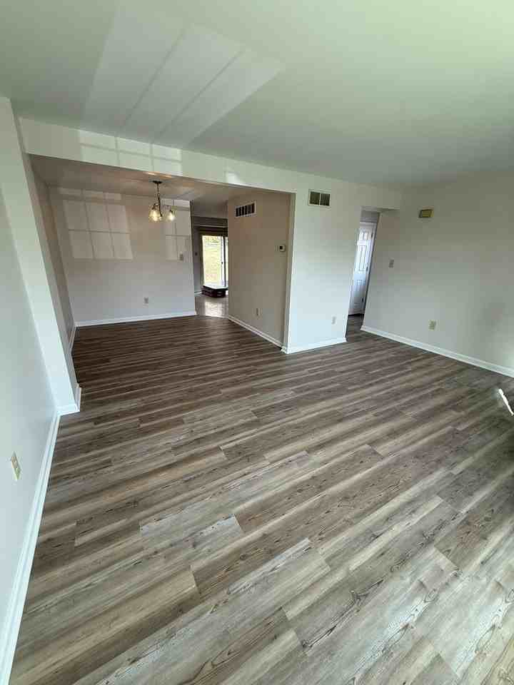 105 Oak St #01 - Photo 6 of 17