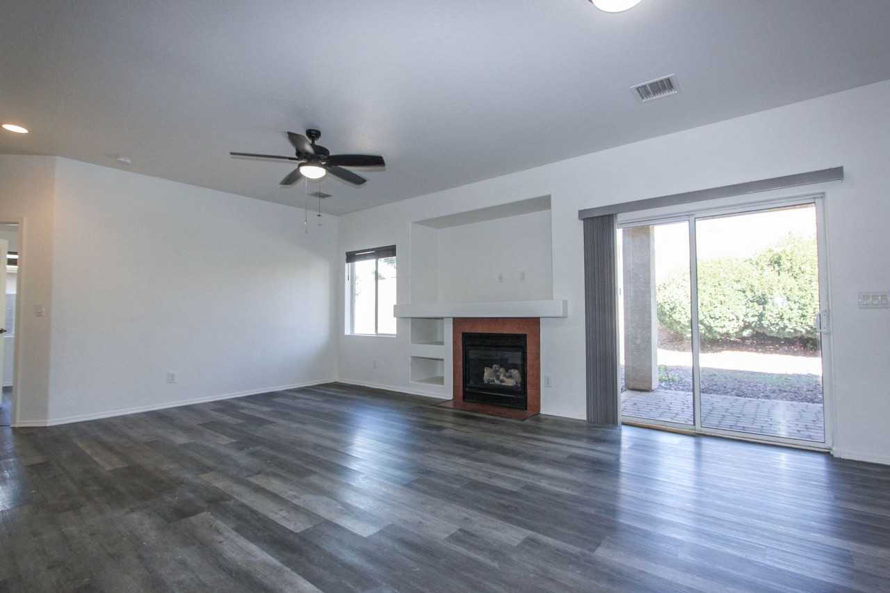 12854 E Moreno St - Photo 3 of 20