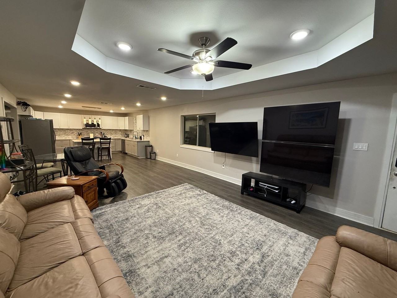 3315 Parvia Ave - Photo 3 of 13