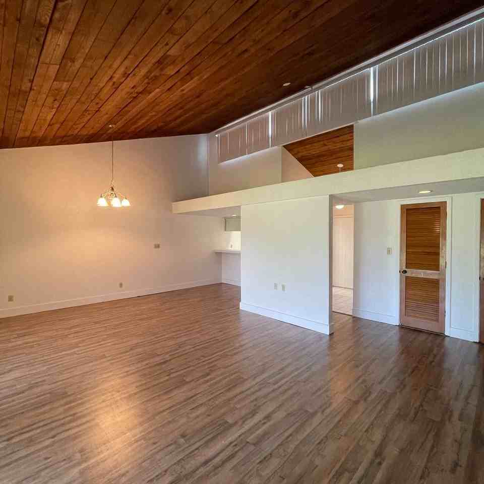 2366 Burnway Rd - Photo 2 of 18