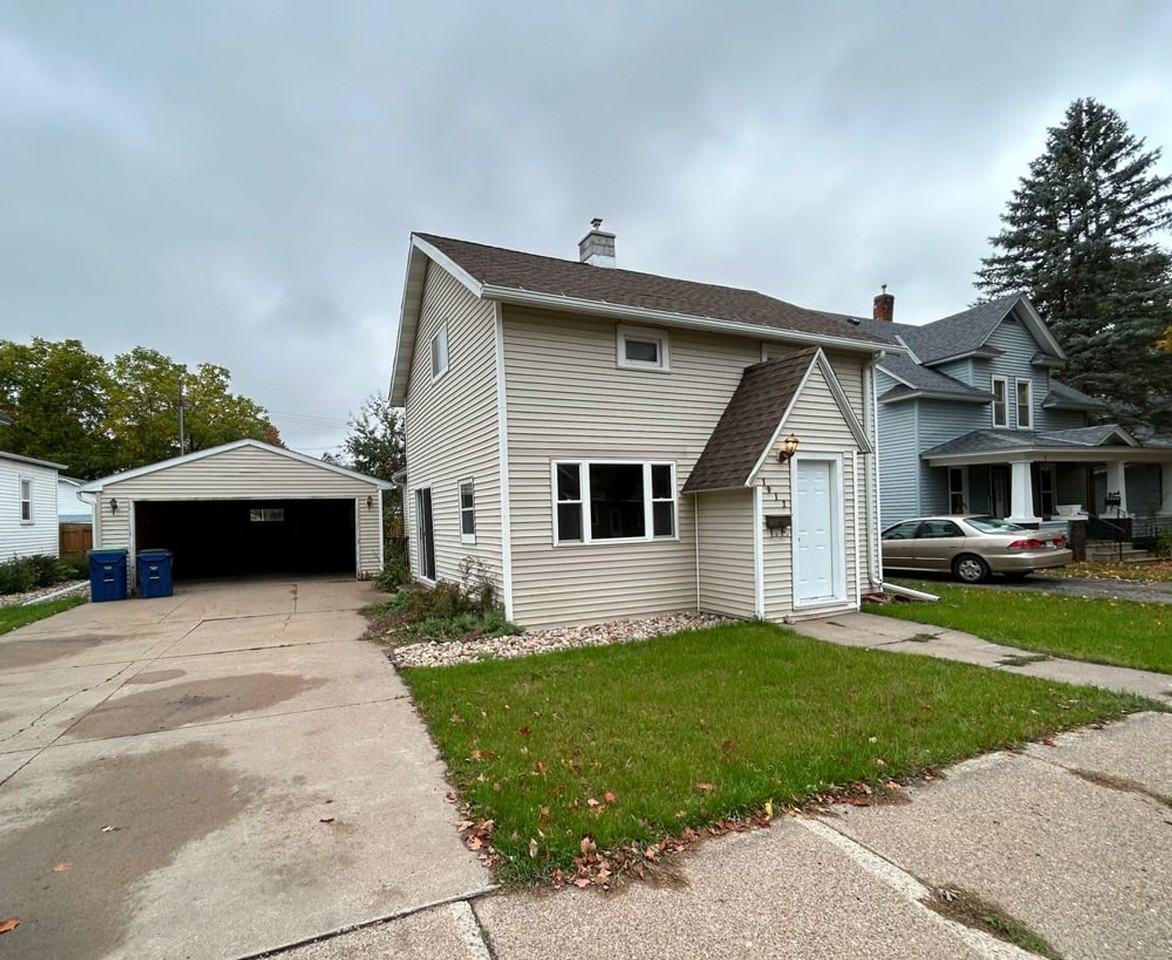 1012 4th Avenue South - Photo 2 of 32