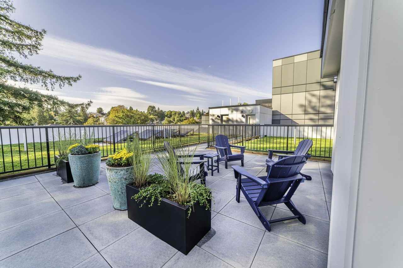 FreWall Apts. - Photo 2 of 12