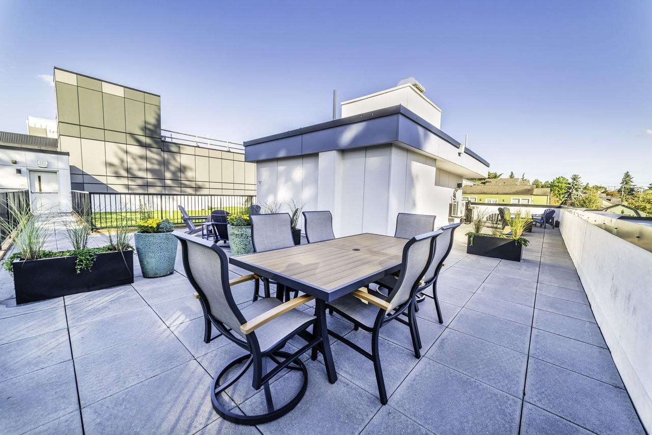 FreWall Apts. - Photo 3 of 12