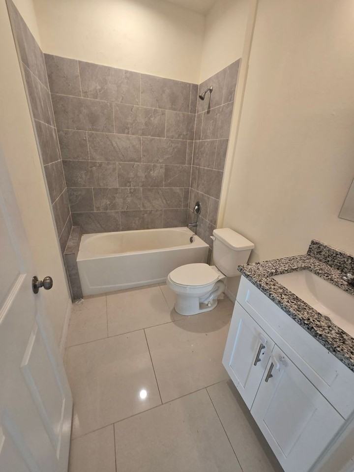 2514 31st St Sw - Photo 7 of 13
