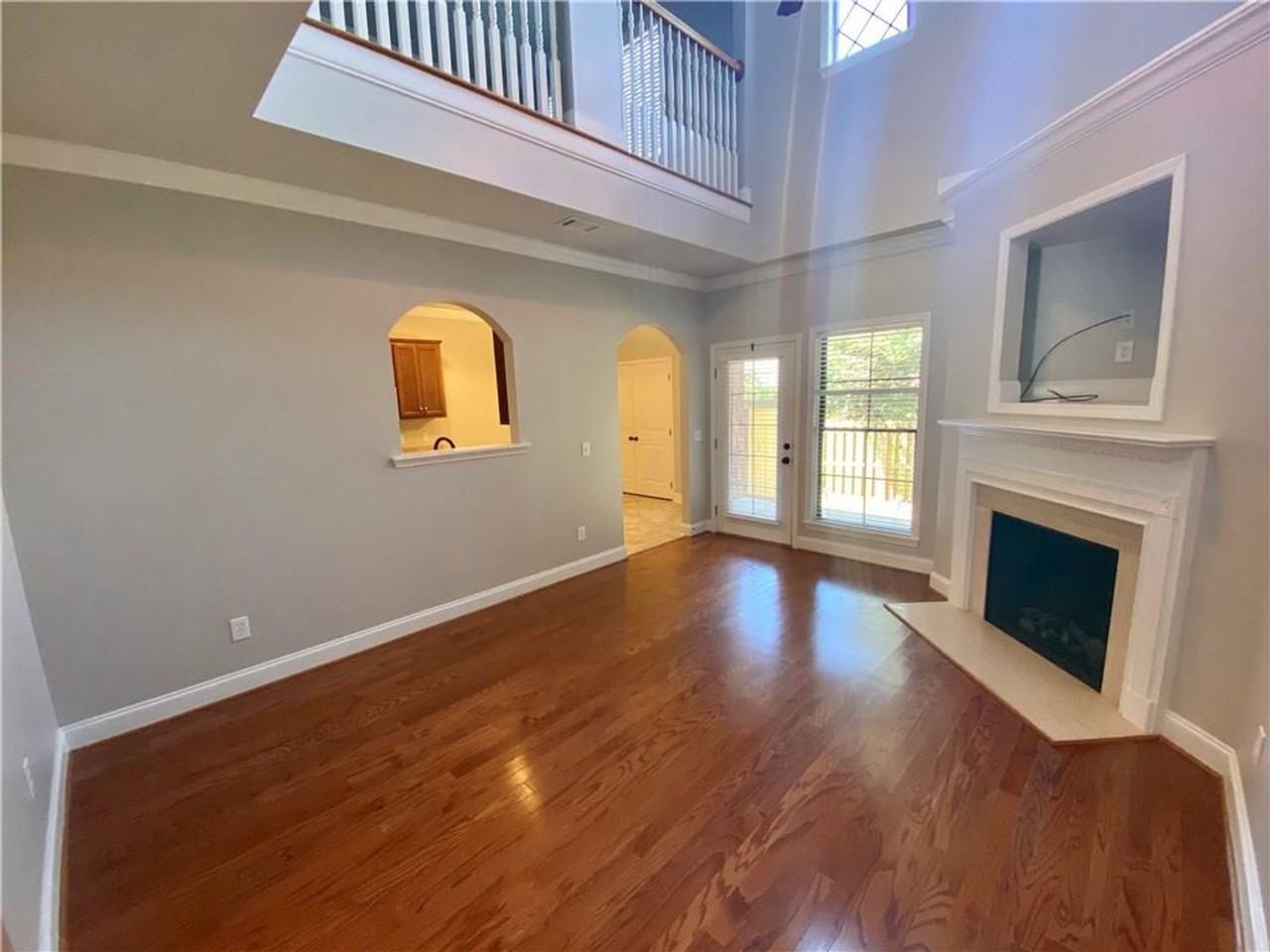 1994 Stephanie Court - Photo 3 of 19