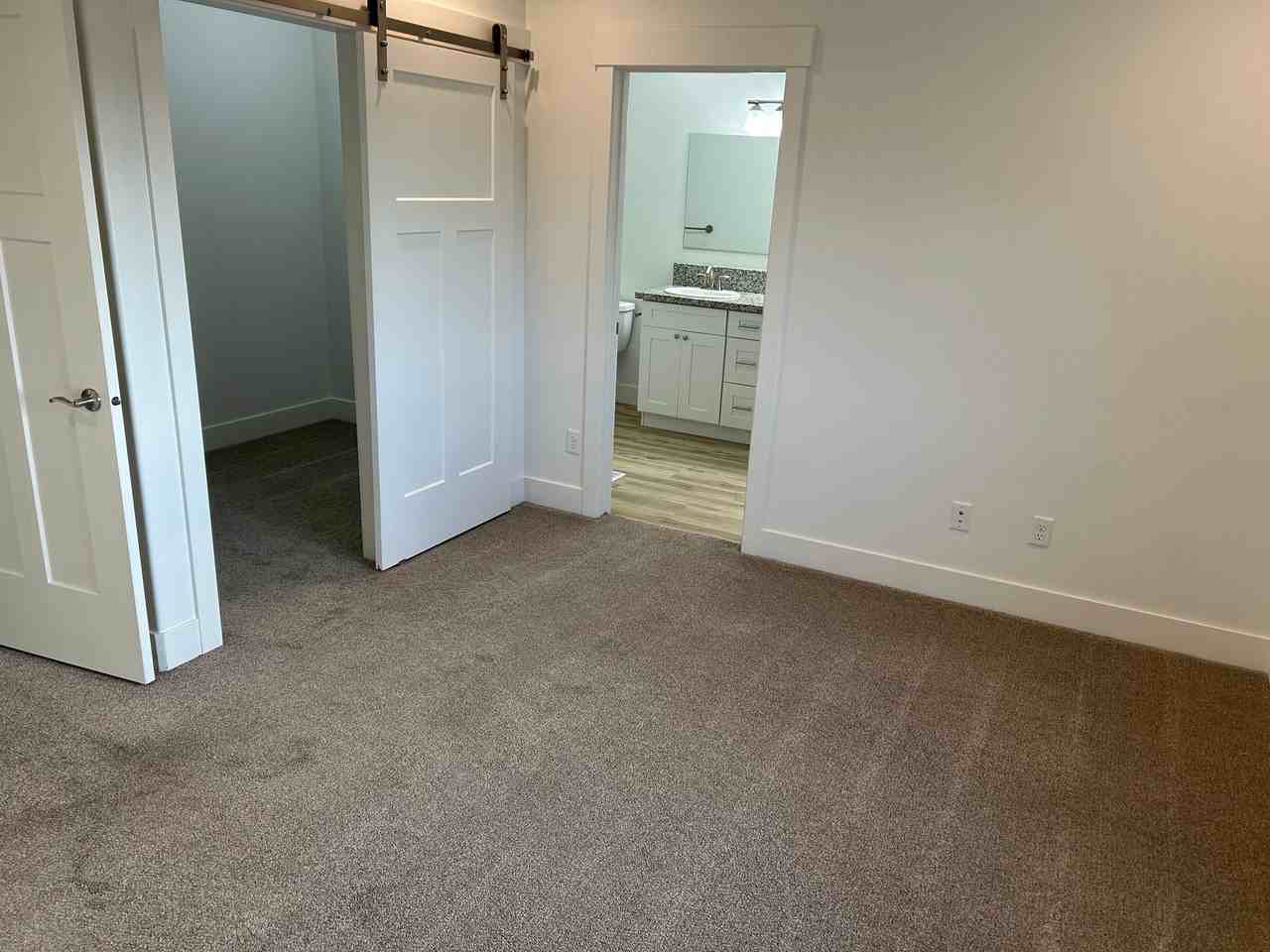 Old Farm Townhomes - Photo 5 of 10