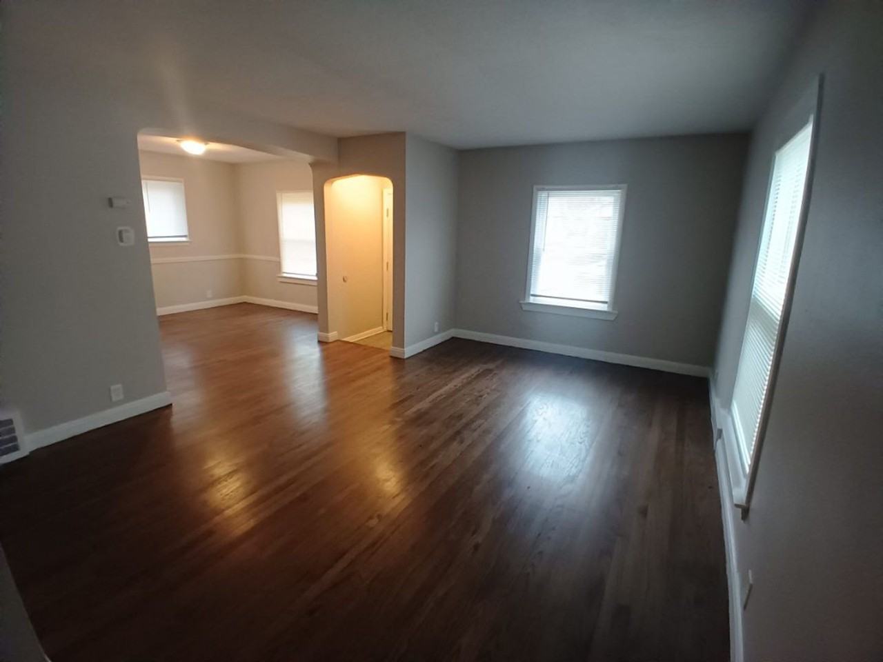 3984 Buckingham Avenue - Photo 2 of 13