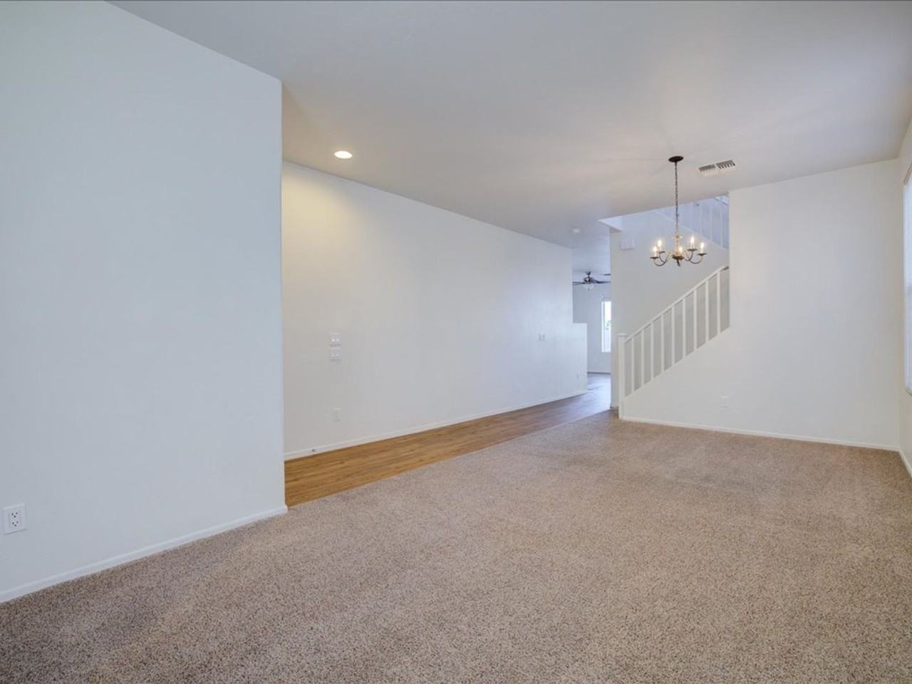 4983 East Chickweed Drive - Photo 3 of 31