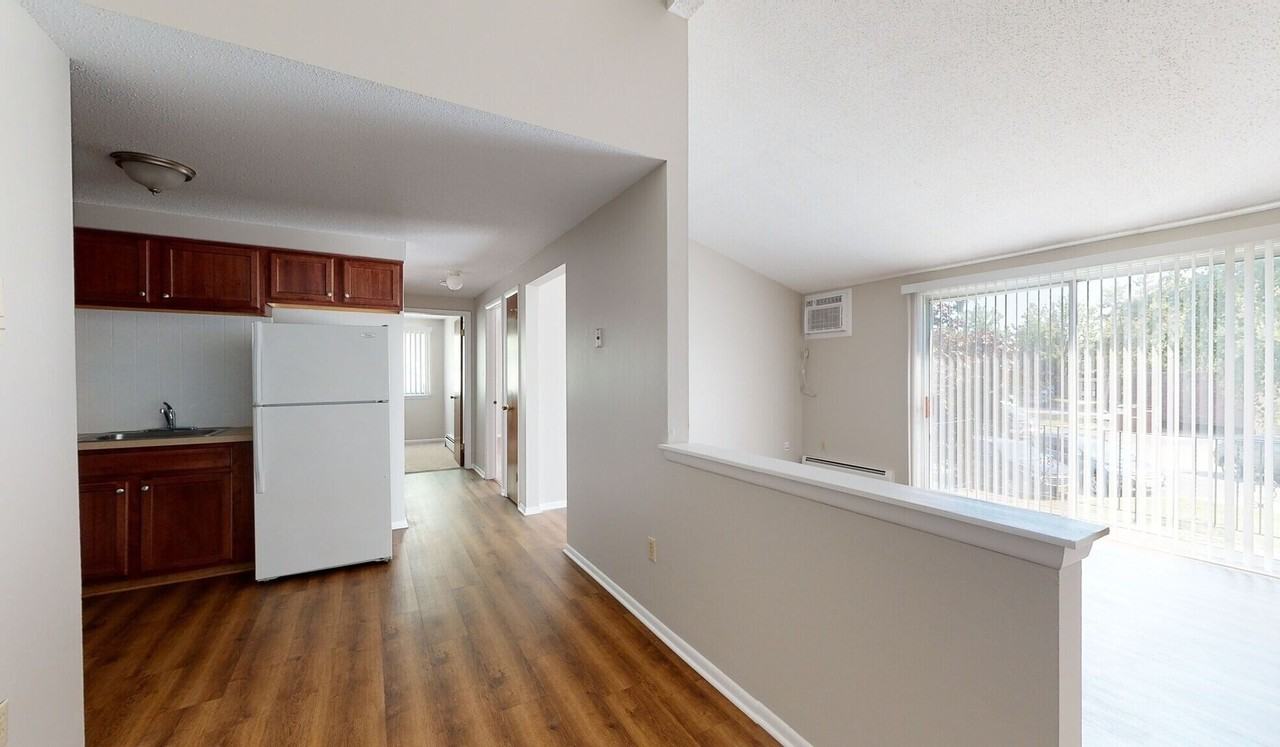 A CHARMING COMMUNITY OF 1 AND 2 - Photo 4 of 23