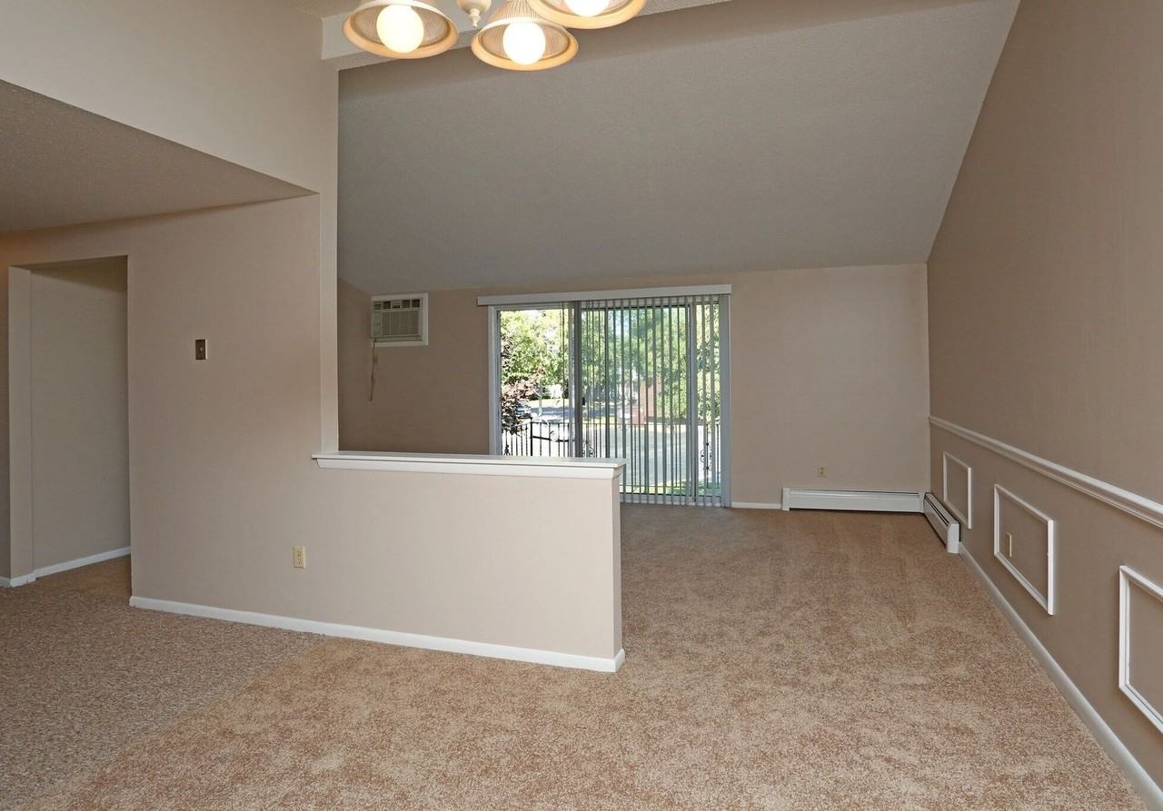 A CHARMING COMMUNITY OF 1 AND 2 - Photo 6 of 23