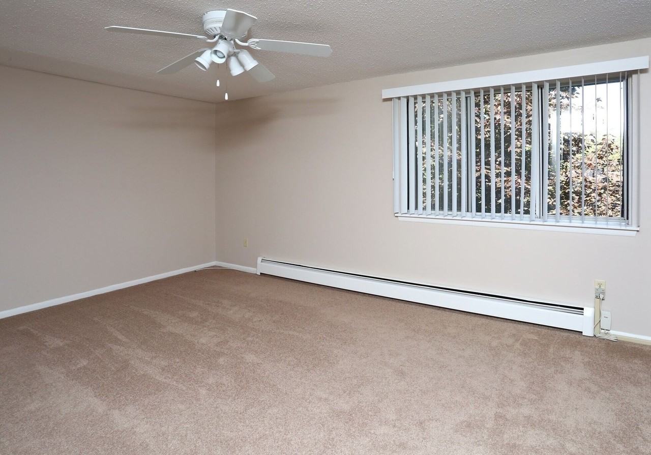 A CHARMING COMMUNITY OF 1 AND 2 - Photo 7 of 23