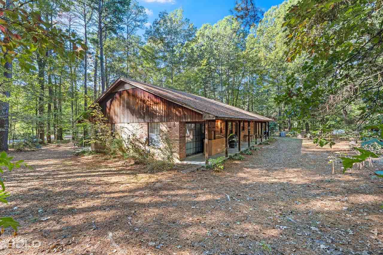 117 Beaver Ln - Photo 2 of 39