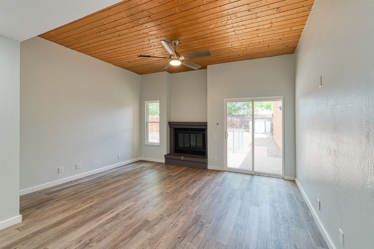 5459 6th St Nw - Photo 6 of 20