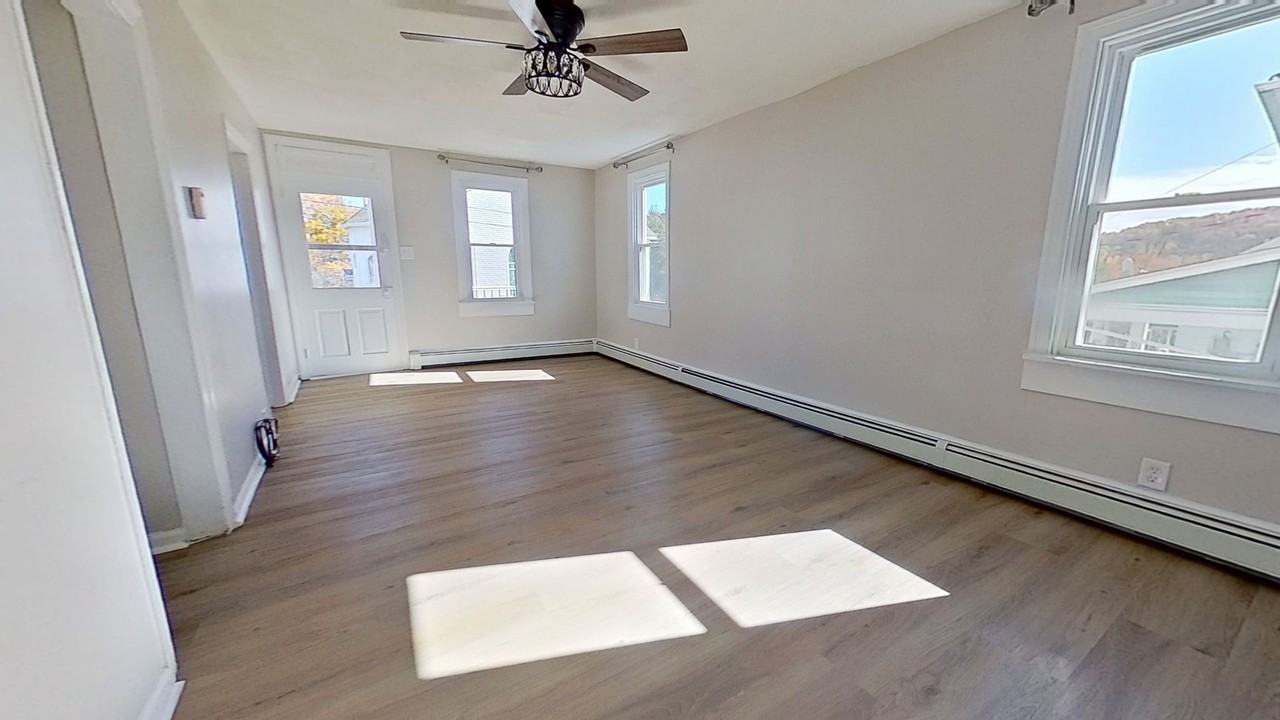 44 High St - Photo 2 of 14