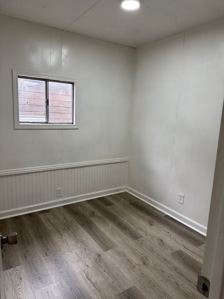 20096 Enid St - Photo 7 of 10