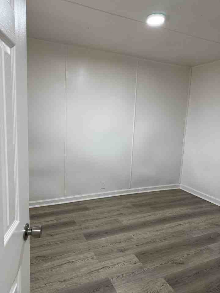 20096 Enid St - Photo 7 of 10