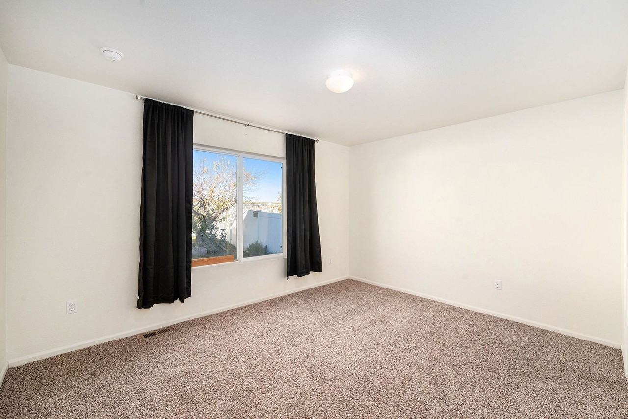 20661 Randolph Place - Photo 7 of 21