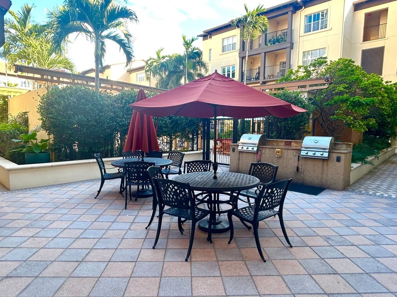 100 4th Avenue South - Photo 7 of 28