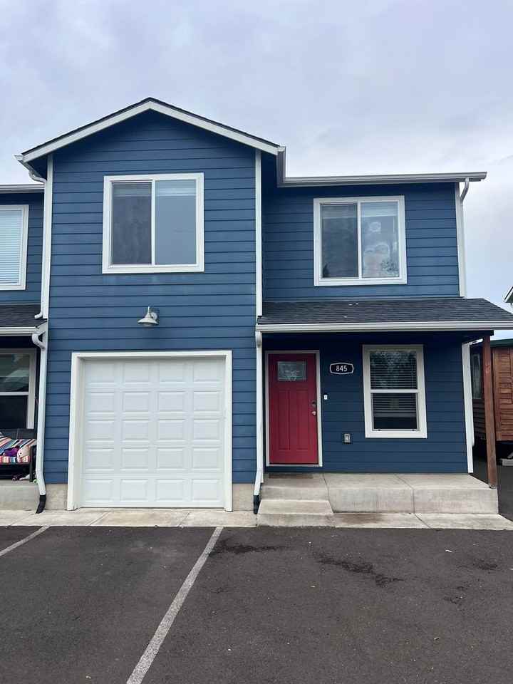 845 W Oak St - Photo 2 of 21