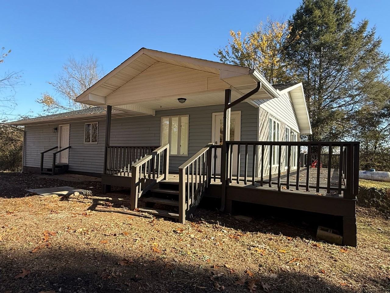 3295 Point Pleasant Rd - Photo 3 of 39