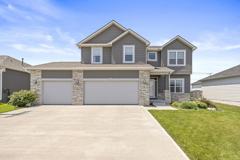 8008 N 167th Ave - Photo 1 of 1