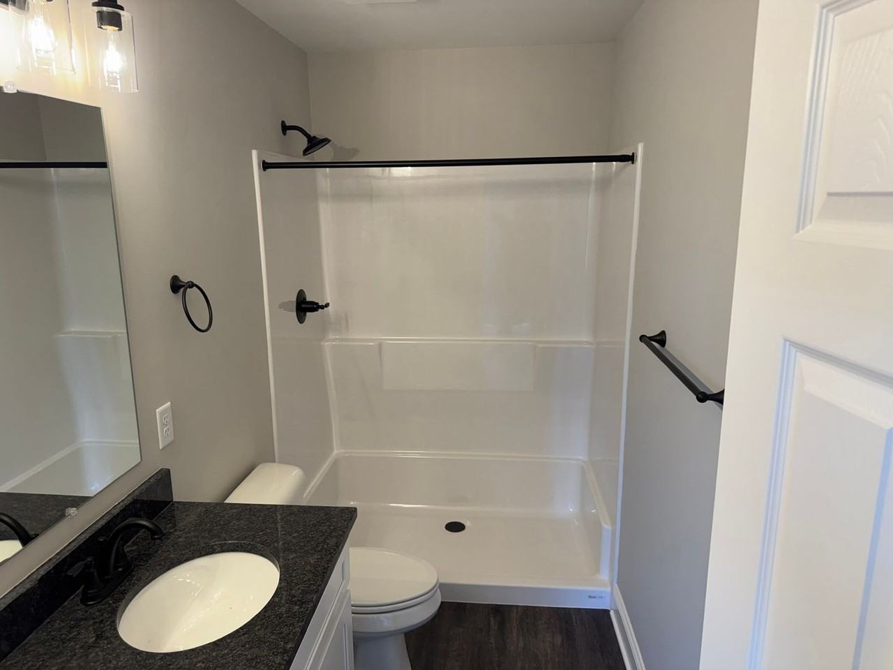 686 Zephyr Dr - Photo 7 of 18