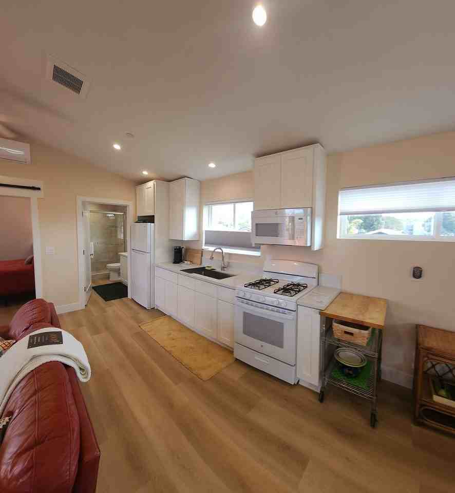 1330 8th St - Photo 7 of 17