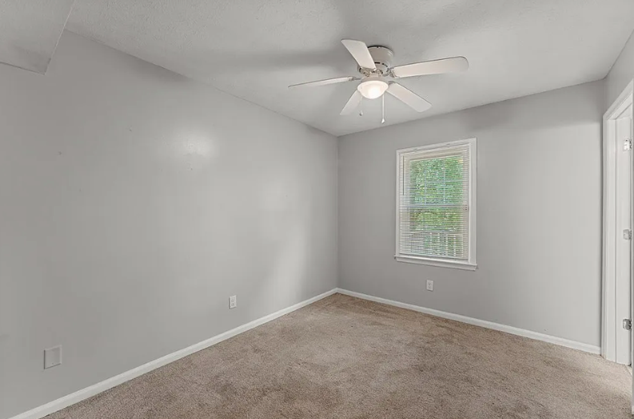 1434 Autumnridge Dr - Photo 3 of 14