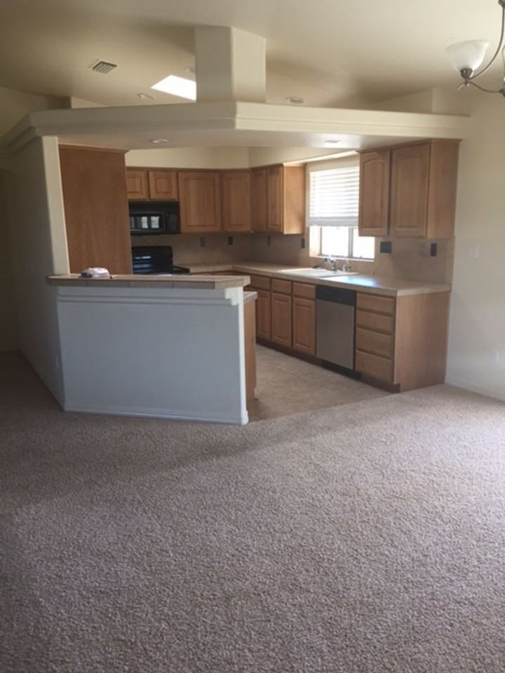 9250 N River Run Dr - Photo 2 of 6