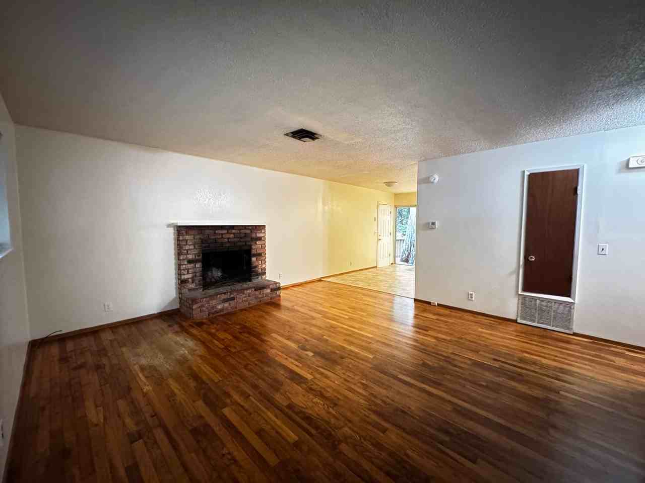 751 Patrick Court - Photo 5 of 19