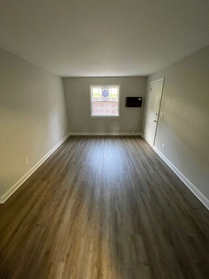 1415 Clover St #B2 - Photo 3 of 7