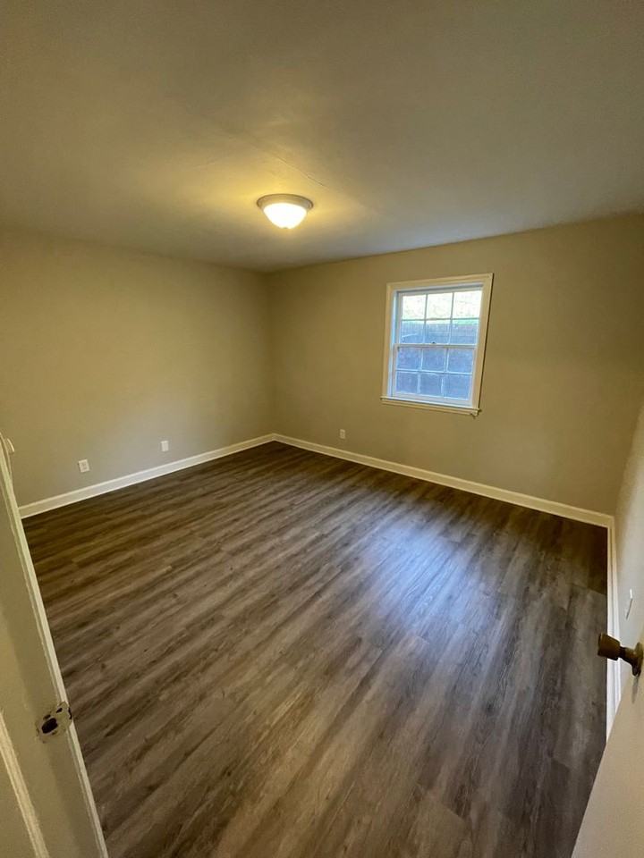 1415 Clover St #B2 - Photo 4 of 7