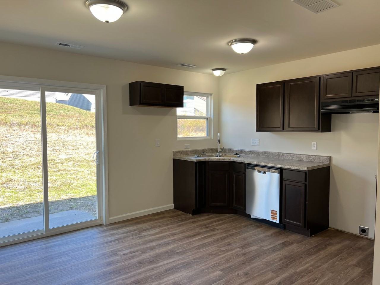 190 190 Bogart - 345 Rick Road - Photo 5 of 29