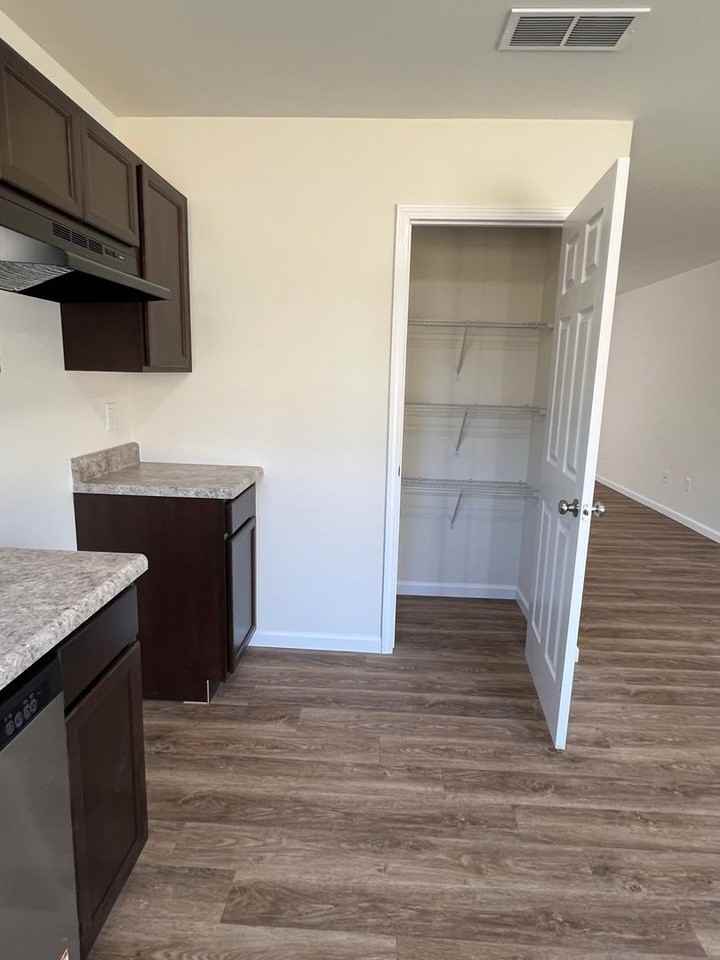 190 190 Bogart - 345 Rick Road - Photo 7 of 29