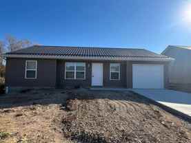 380 Rick Rd - Photo 1 of 1