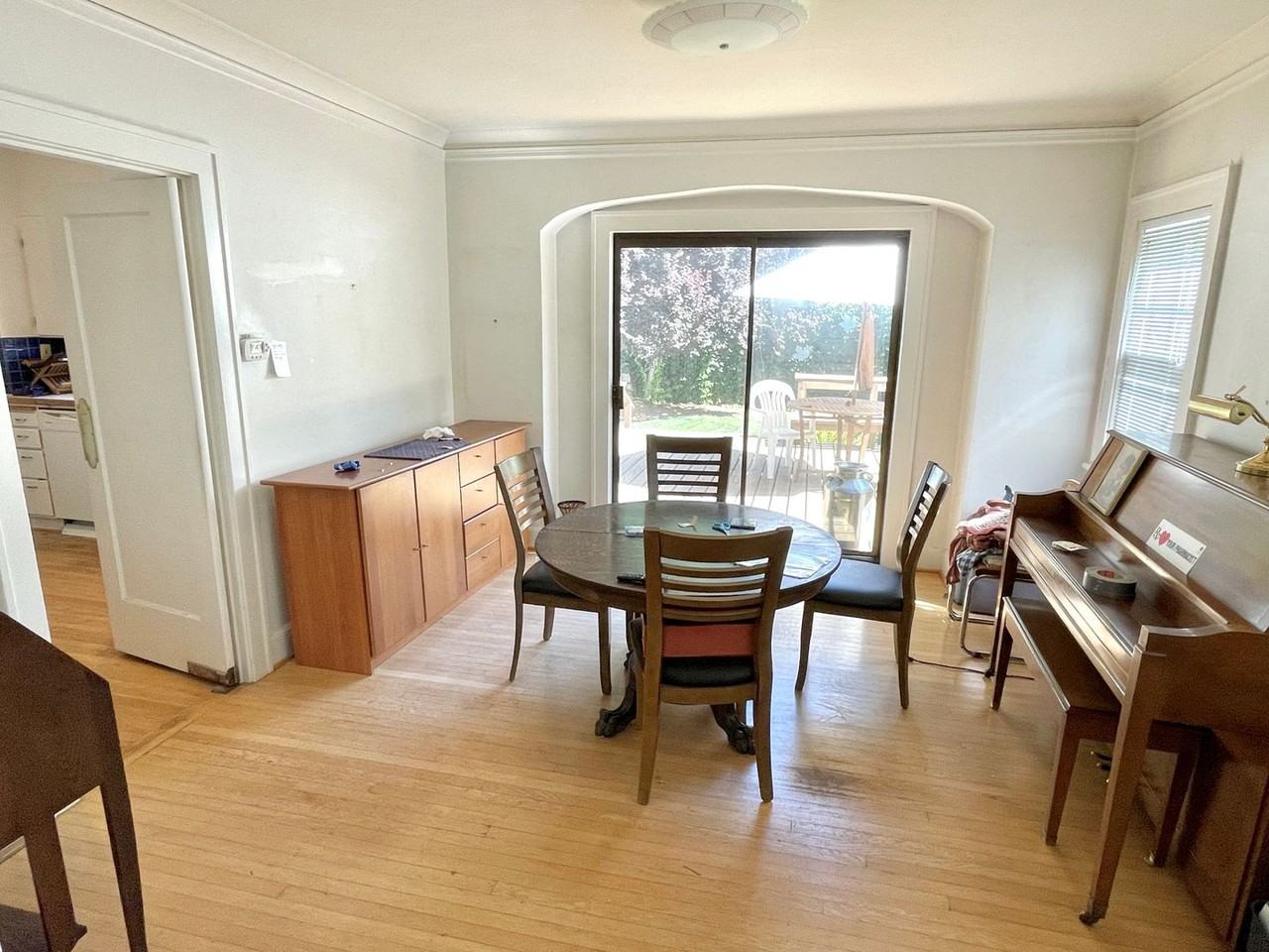 2226 Northeast 27th Avenue - Photo 5 of 23