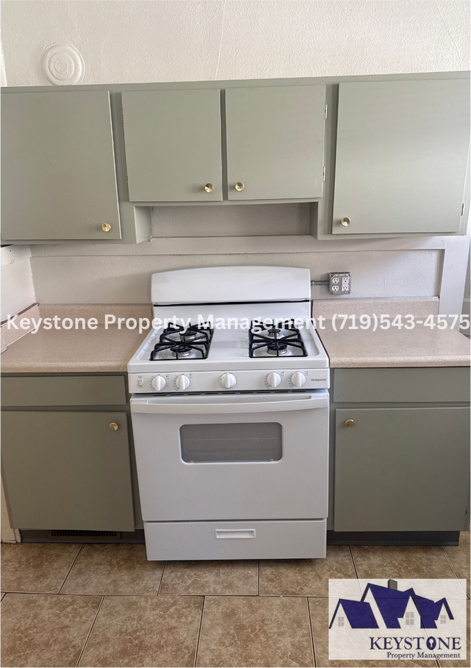 1118 East Routt Avenue - Photo 5 of 19