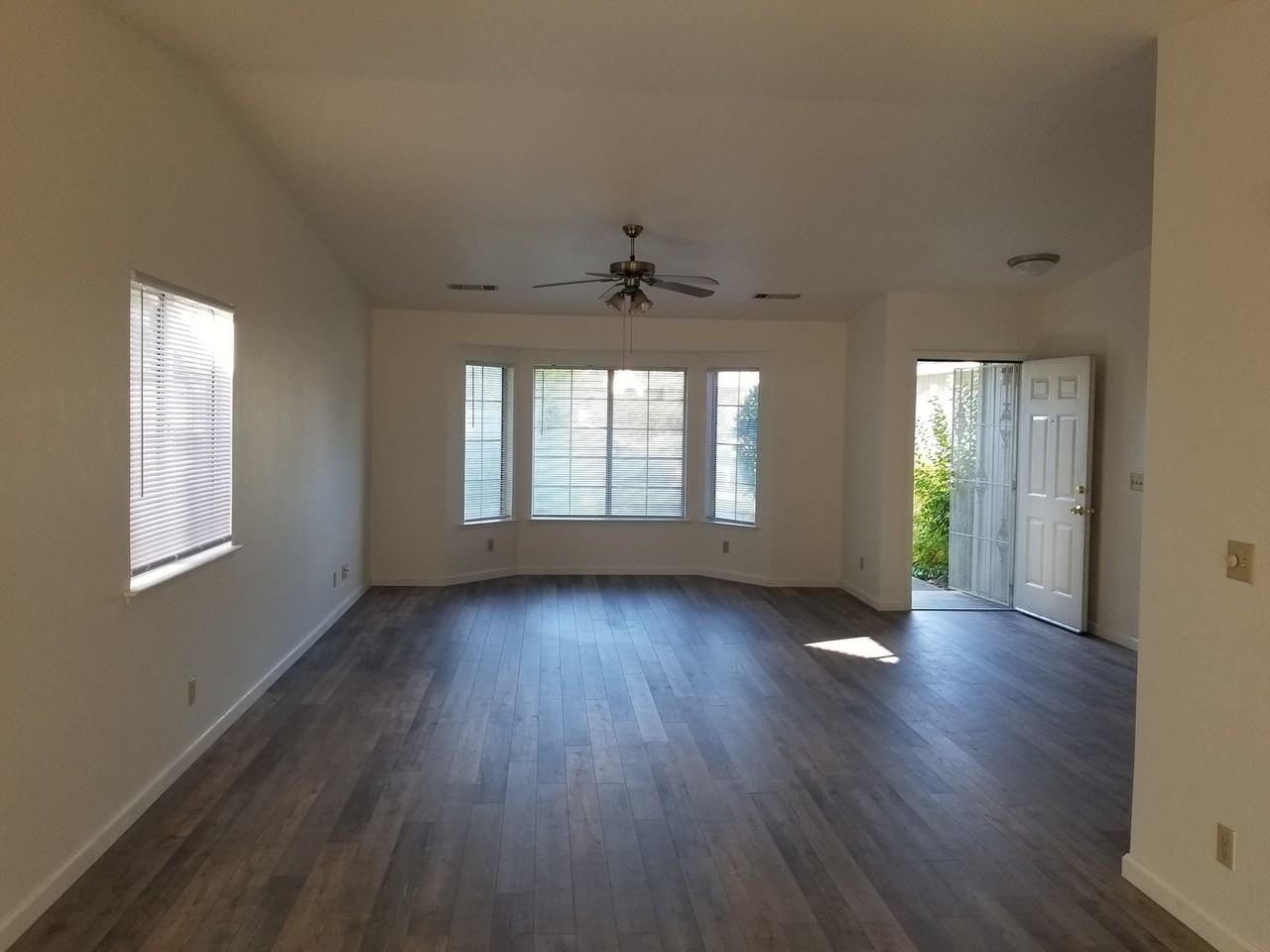 20677 Sigma Dr - Photo 3 of 18