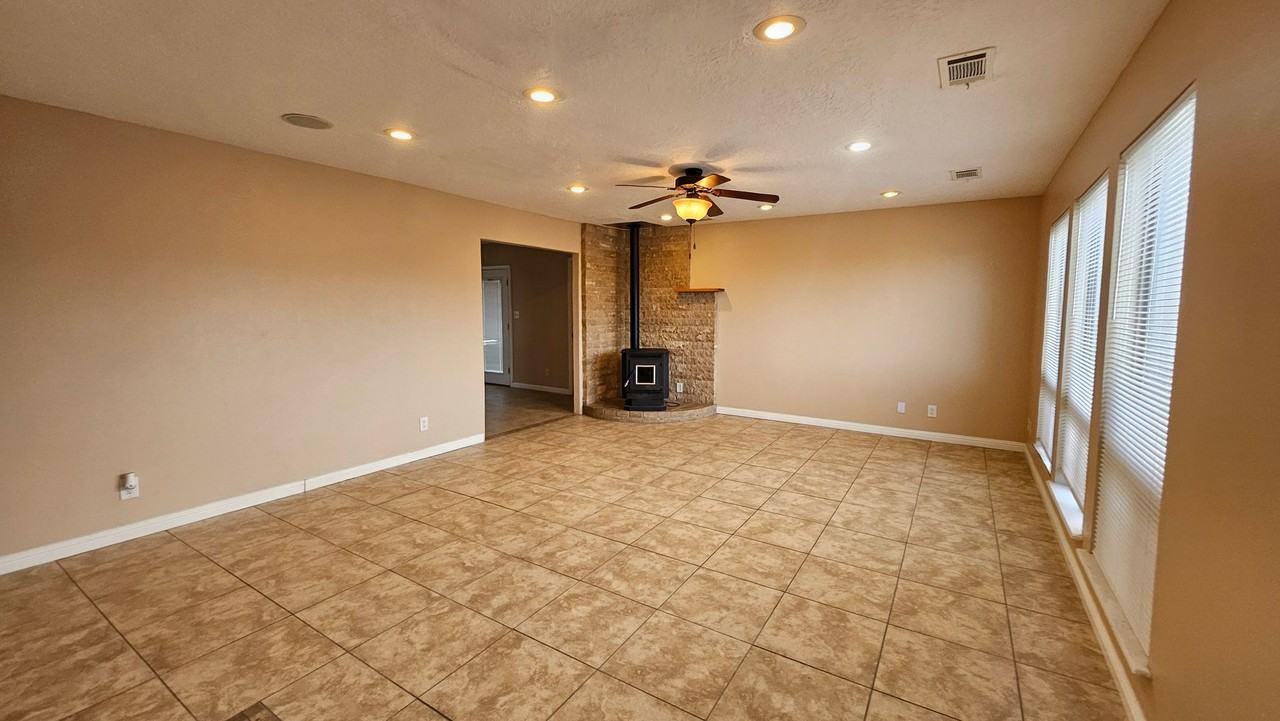 508 Cerro De Ortega Drive Southeast - Photo 4 of 25
