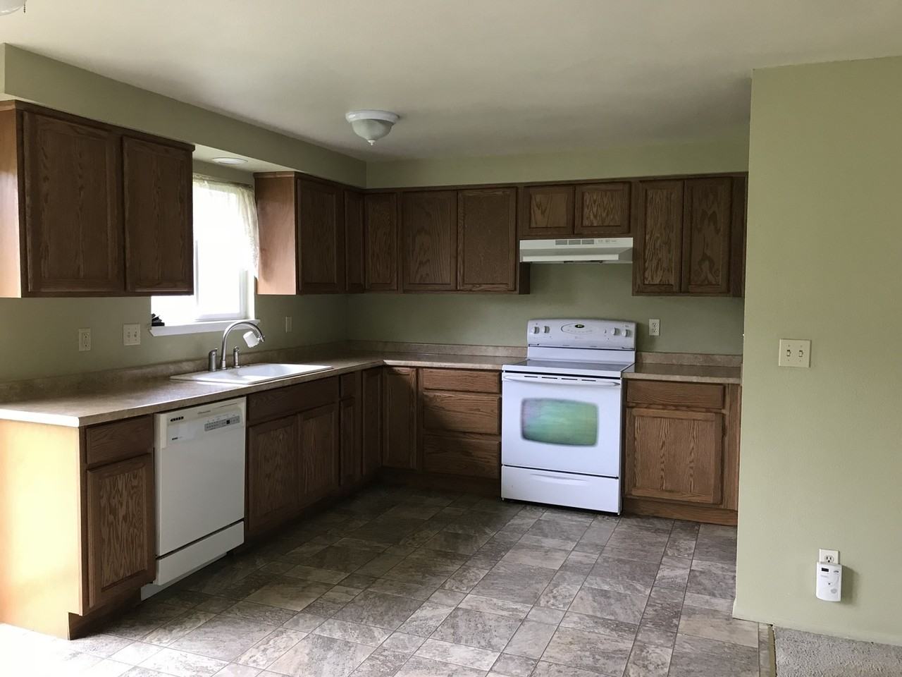 232 Donald Ter - Photo 2 of 12