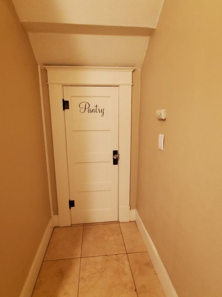 1253 4th St - Photo 7 of 19