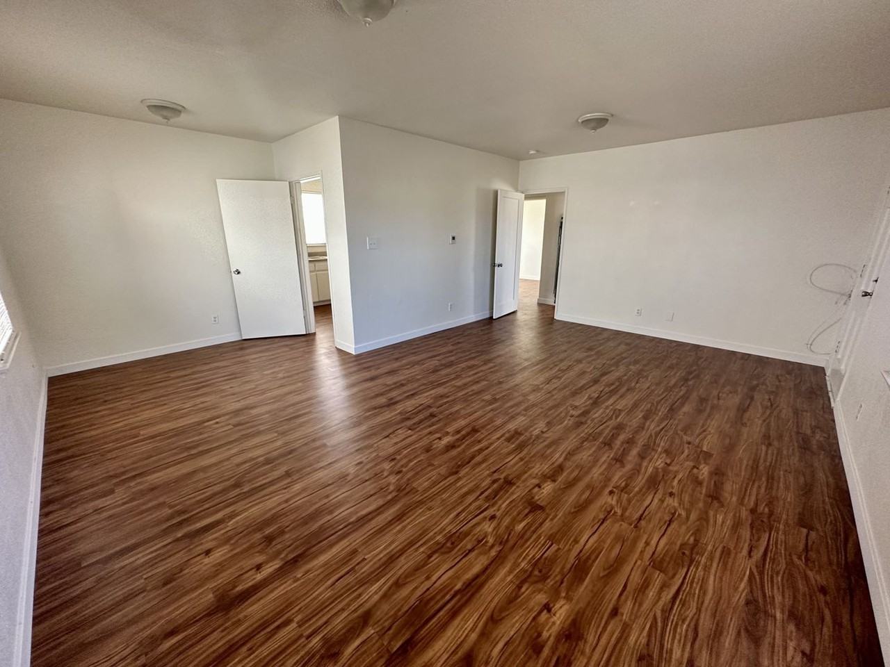 620 W Park Ave - Photo 5 of 13