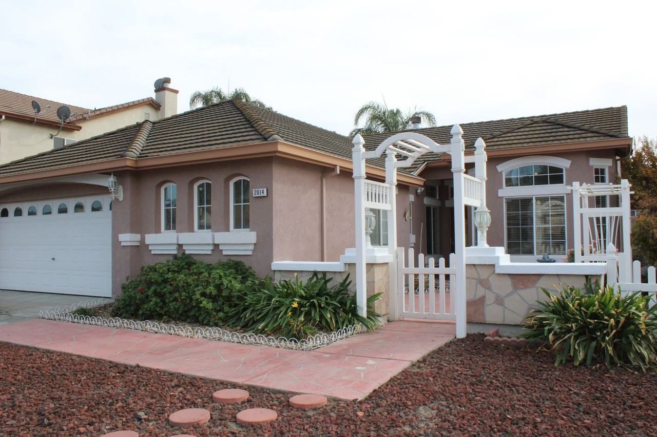 2014 Frauenfield Street - Photo 4 of 5