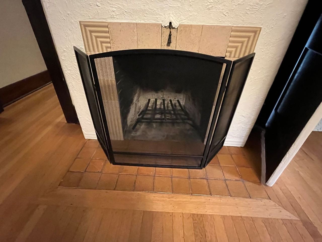 929 Northeast Tillamook Street - Photo 3 of 20