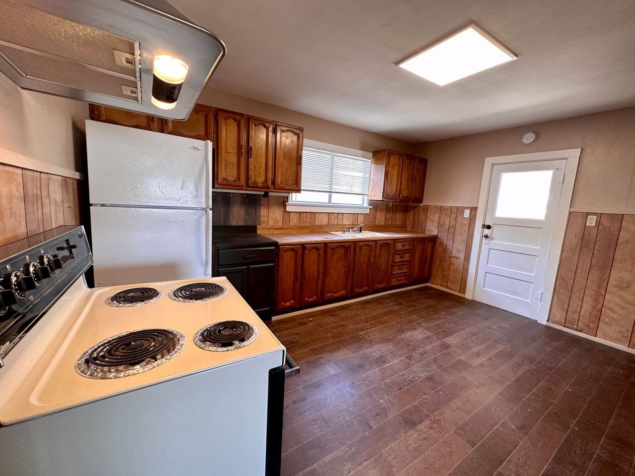 853 Main Street - Photo 6 of 19