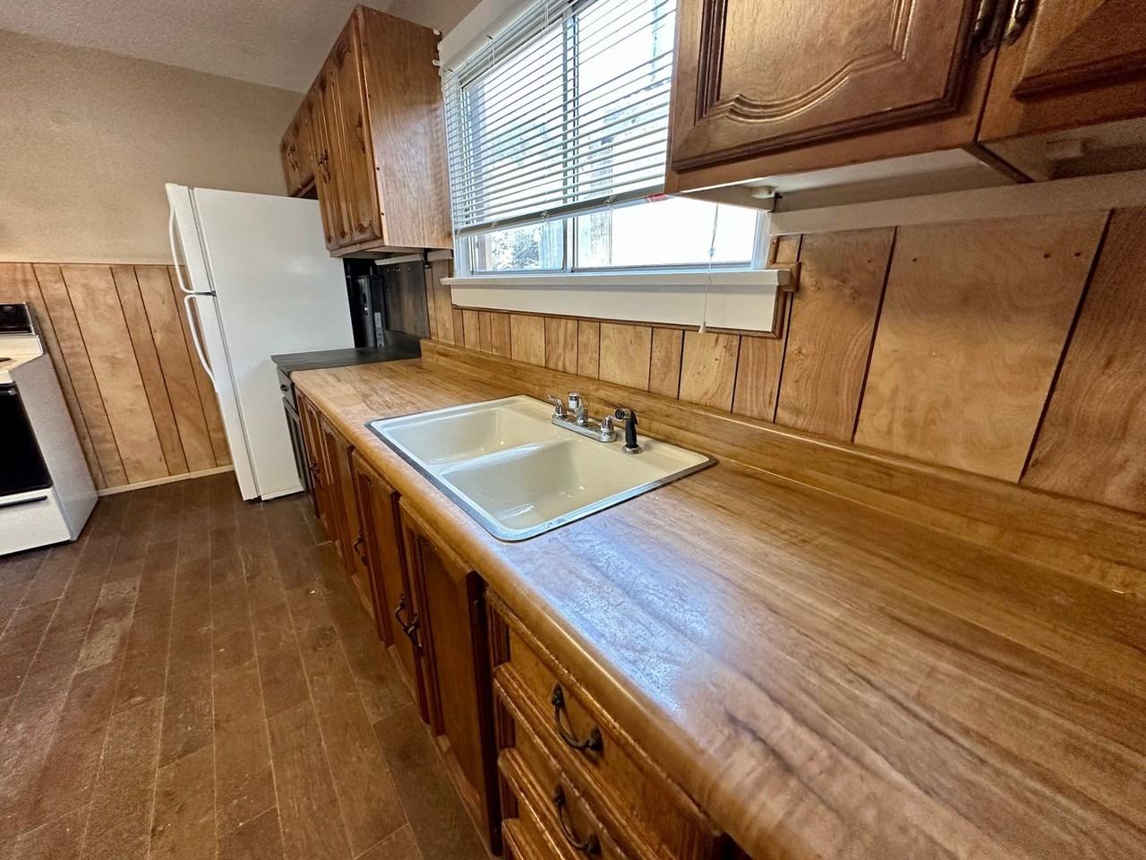 853 Main Street - Photo 7 of 19