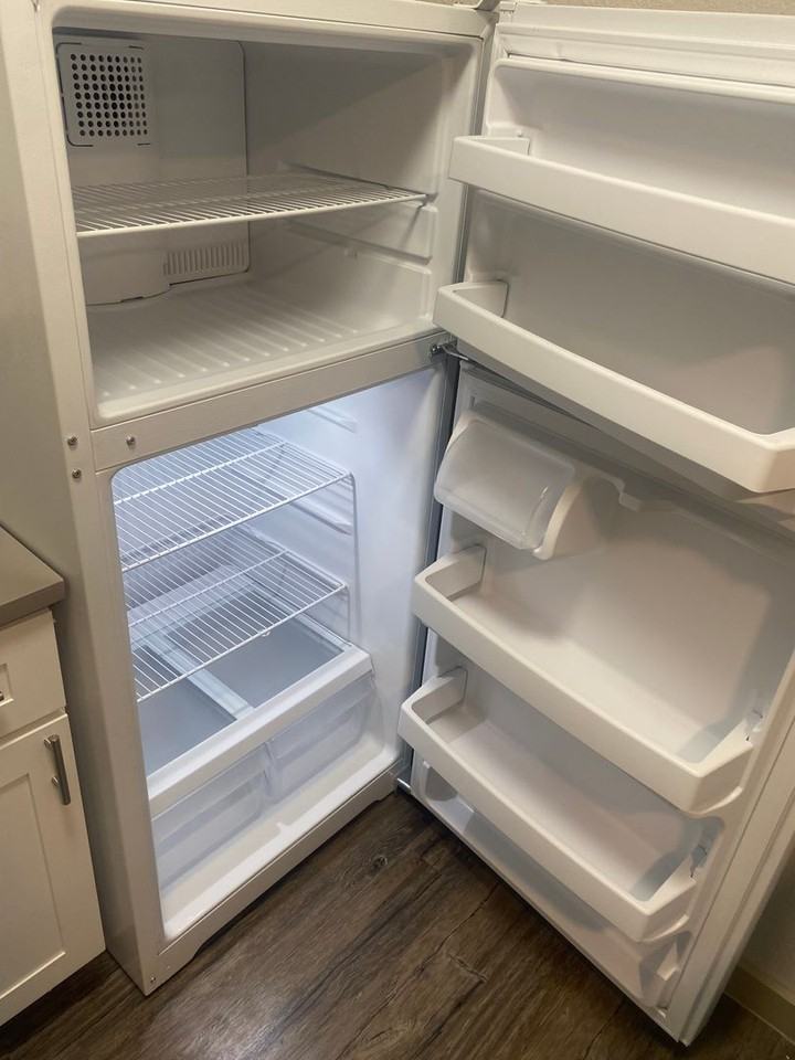 Spanish Point Apartments - Photo 7 of 7