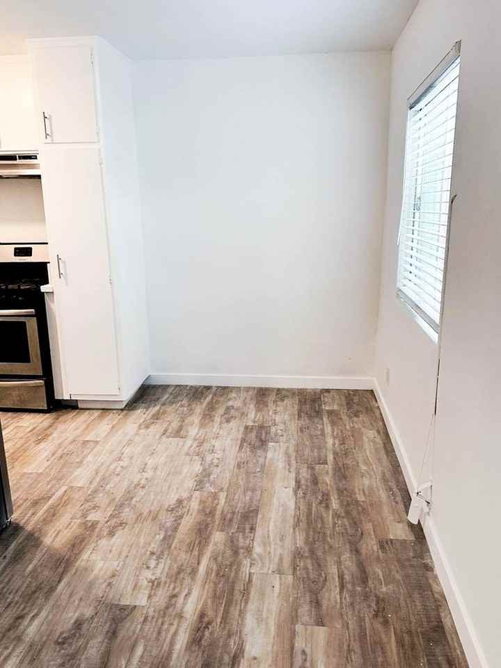 416 Rose Avenue #1 - Photo 3 of 7