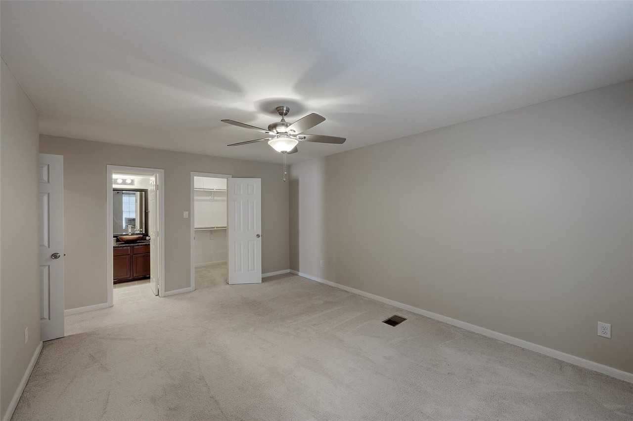 7720 Theissetta Drive - Photo 4 of 26