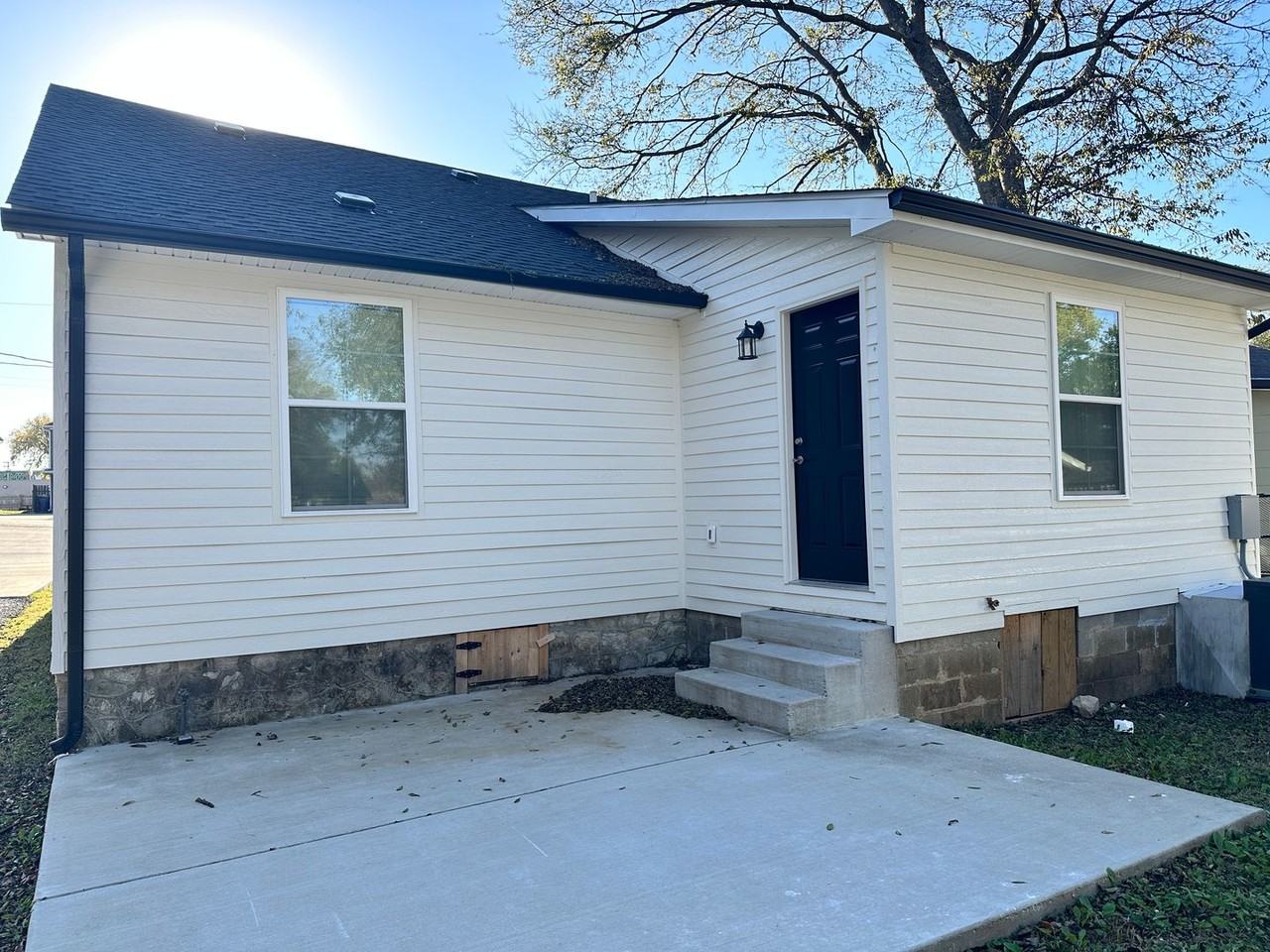 102 W 15th Ave - Photo 3 of 44